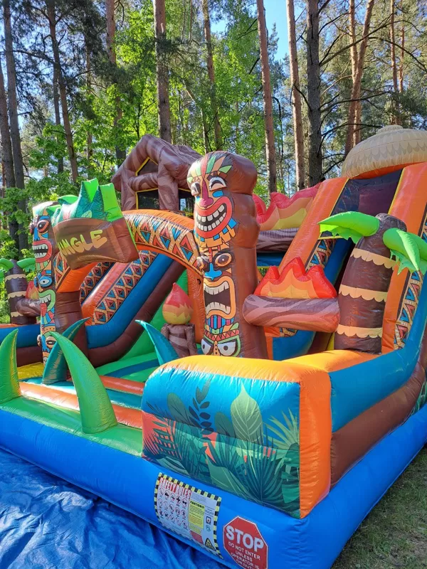 Džungļu piepūšama atrakcija bērniem
