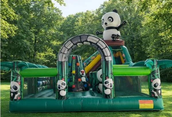 Panda piepūšamā atrakcija bērniem